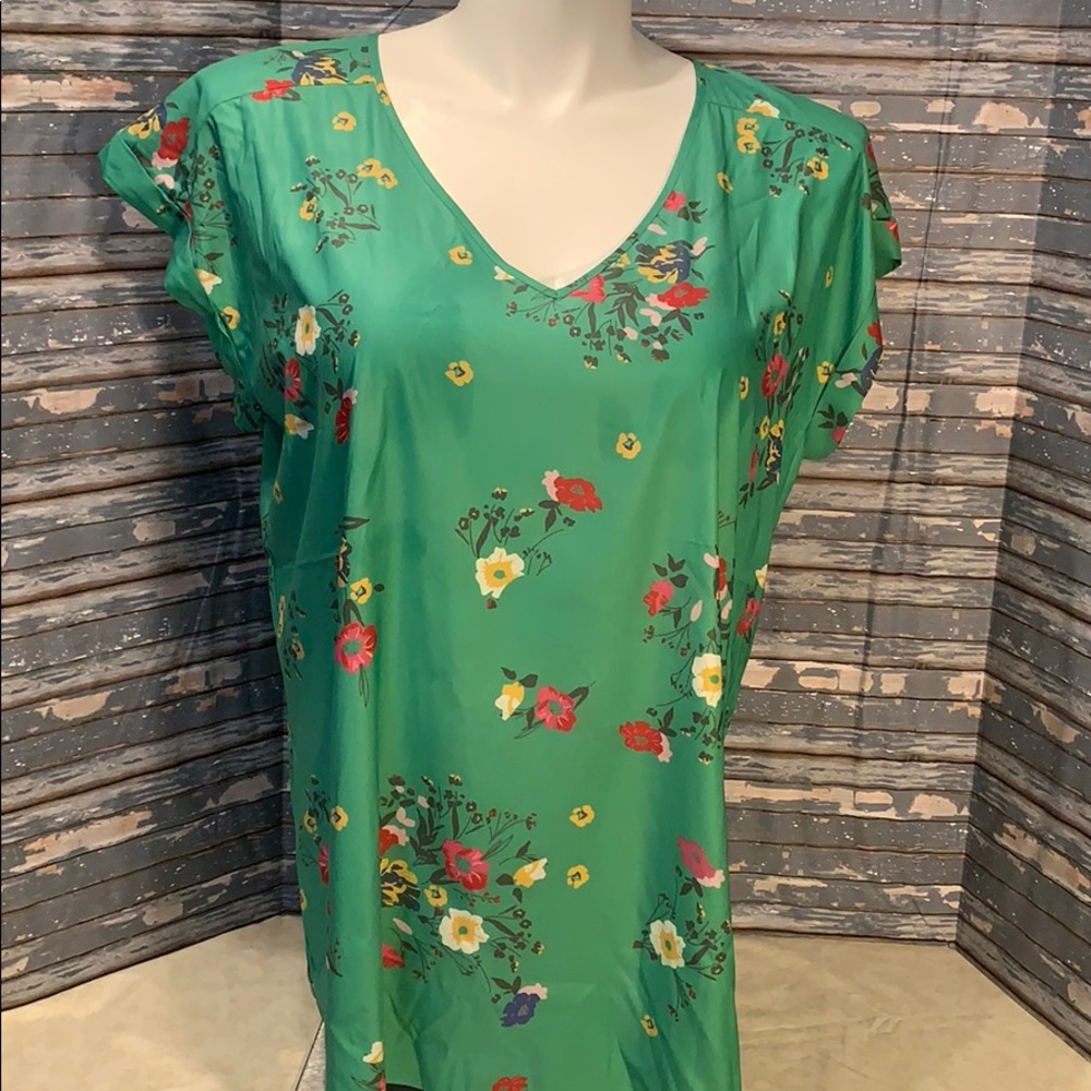 Express green floral silky short sleeve blouse